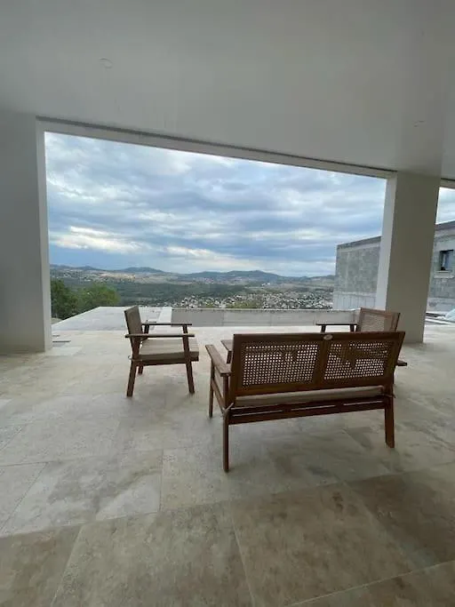 L'Evasion Villa Corent 0*,